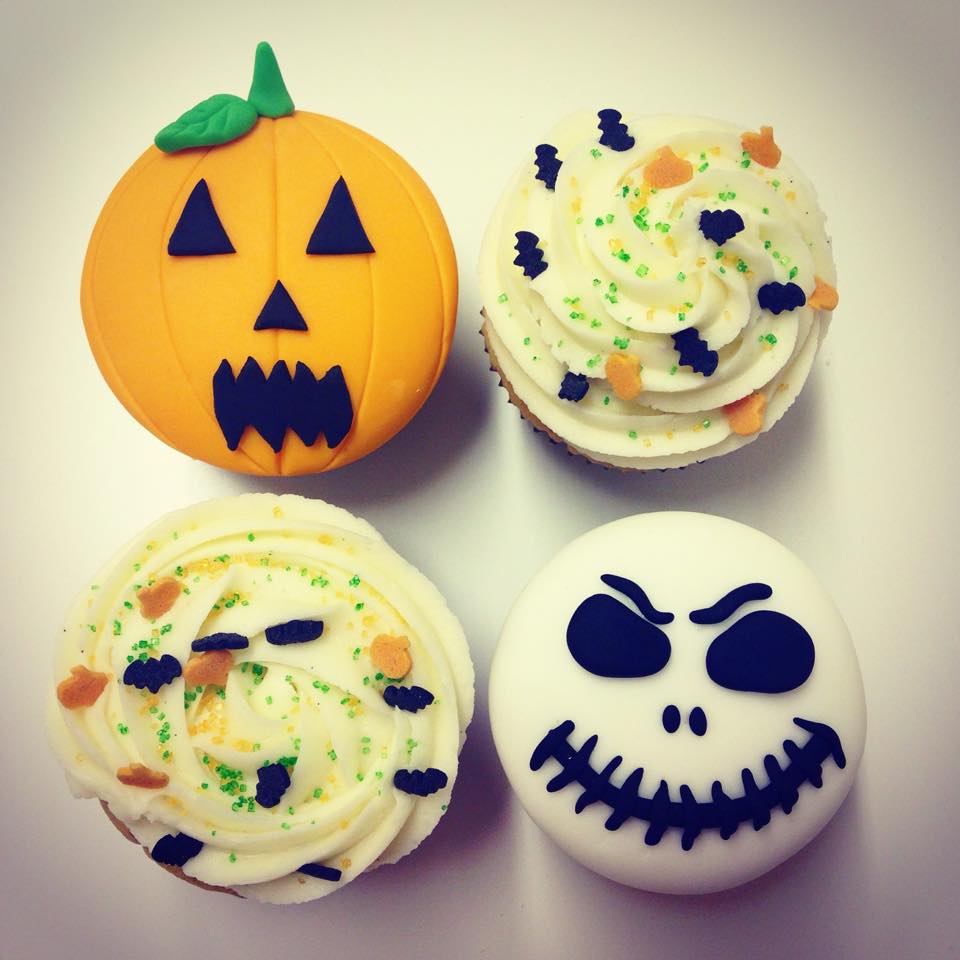 How To Make A Pumpkin Cupcake For Halloween She Who Bakes
